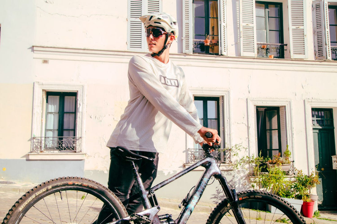 Nicolas Fleury With SAOLAR Gasoline Cycling Sunglasses