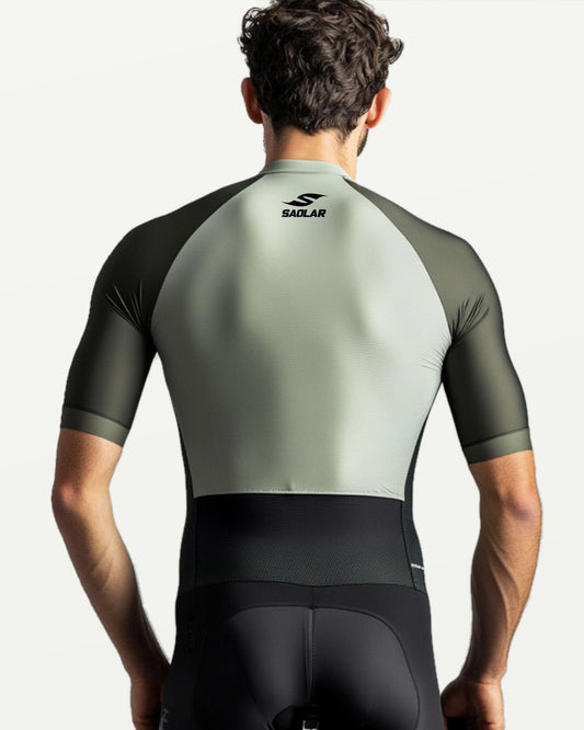 SAOLAR cycling jersey with two-tone design, built for performance.
