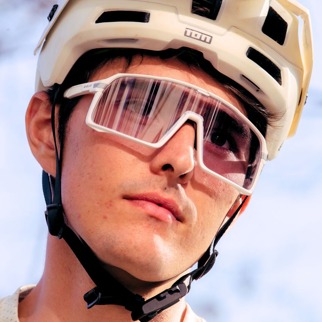 cycling goggles over glasses Shadeline - White Photochromic Category:Fahrräder_CFP Comfort Ergonomic Grip and Photochromic for adaptive Color:Fjord Metallic/Emerald Metallic Red Line® 80W140 GL-5