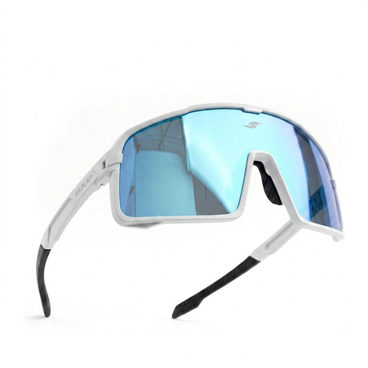 Experience the SAOLAR Shadelane Ice, high-performance photochromic cycling sunglasses with blue adaptive lenses, anti-fog protection, and ultra-light aerodynamic design.